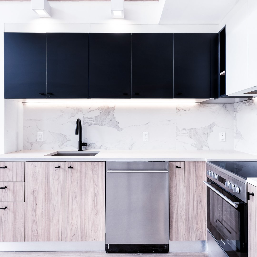 MdrnResidential's tweet photo. #25bruckner is accepting applications for studios - 3 bedrooms! This is one of their loft studio's kitchens expertly designed with modern appliances. #bronx #motthavern #newdevelopment https://t.co/GiiIvHMUl7