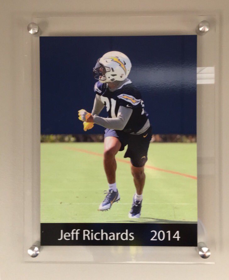 CoachCrissup's tweet photo. Finally got the picture up for
@JRich__23
He didn't go to Juco he went to NEO!
#OnceANorsemenAlwaysANorsemen #ItsNotJucoItsNEO #NEOproduct #StayGolden https://t.co/VeBsIFHsbi