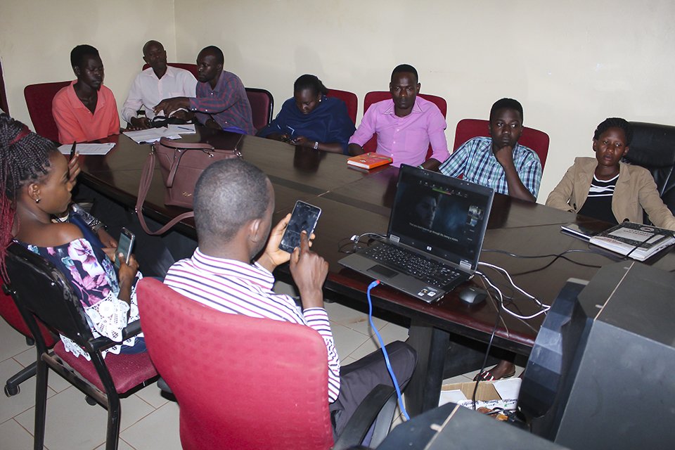 LifeSkillsJinja's tweet photo. Forex and Cryptocurrency Trading class with Coach Martin currently ongoing at Life Skills Digital Institute, Main Campus, Jinja.
You too can join us, visit https://t.co/M9QZ6UwAFY to view the requirements.
#ForexTradingClasses #CryptocurrencyTradingClasses #DigitalSkills https://t.co/T6FcBOUDqC