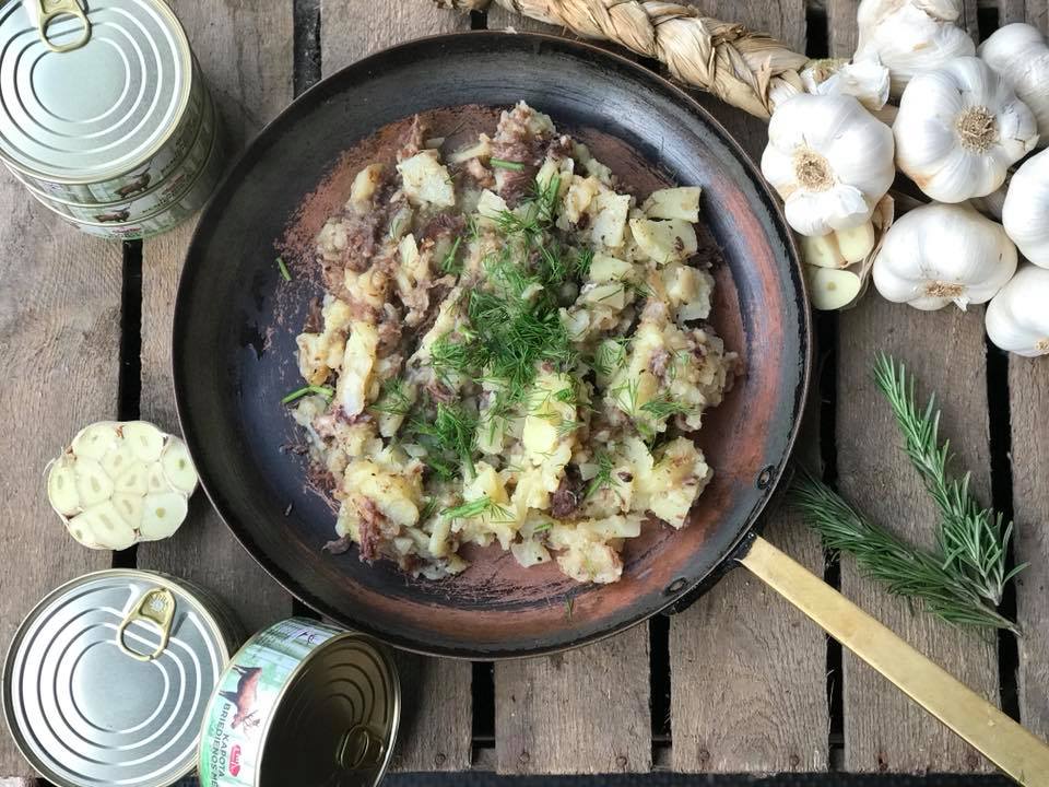 wildgamemeat's tweet photo. Hey guys! 🤗
Whats in your pan today ? 🌶🍳
Chopped red deer and elk canned meat coming soon to our online shop
💥 https://t.co/pOLTv5QrAz