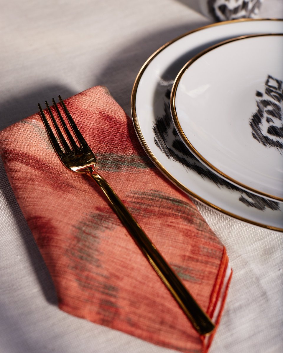 ¿Te imaginas que algún día los objetos de nuestra colección se convierten en parte de los recuerdos de tu familia?

#travel #traveller #decoration #decorating #decor #decorate #decorating #homedecor #homedesign #homedecoration #decorhome #lodemanuela #autumn #winter #collections