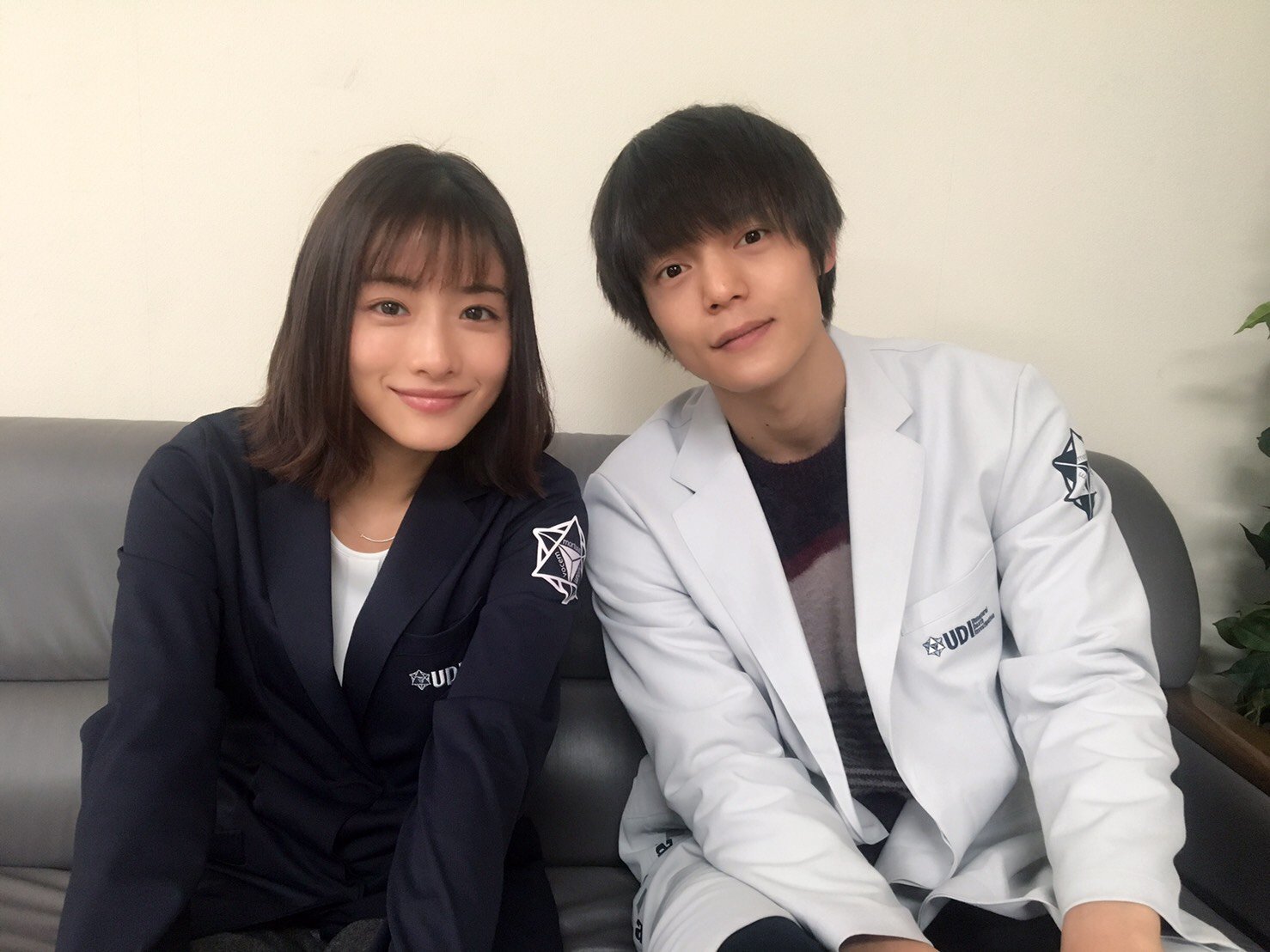 Twitter 上的 アンナチュラル tbsドラマ公式 アンナチュラル 第8話をご覧いただきありがとうございました 次週放送の9話みどころ動画 担当は石原さん 窪田さん 撮影現場の裏話も 動画はコチラ T Co Okwpnvwpj9 公式hpでは8話舞台裏なども公開 Twitter 上的 アンナチュラル tbsドラマ公式 アンナチュラル 第8話をご覧いただきありがとうございました 次週放送の9話みどころ動画 担当は石原さん 窪田さん 撮影現場の裏話も 動画はコチラ T Co Okwpnvwpj9 公式hpでは8話舞台裏なども公開