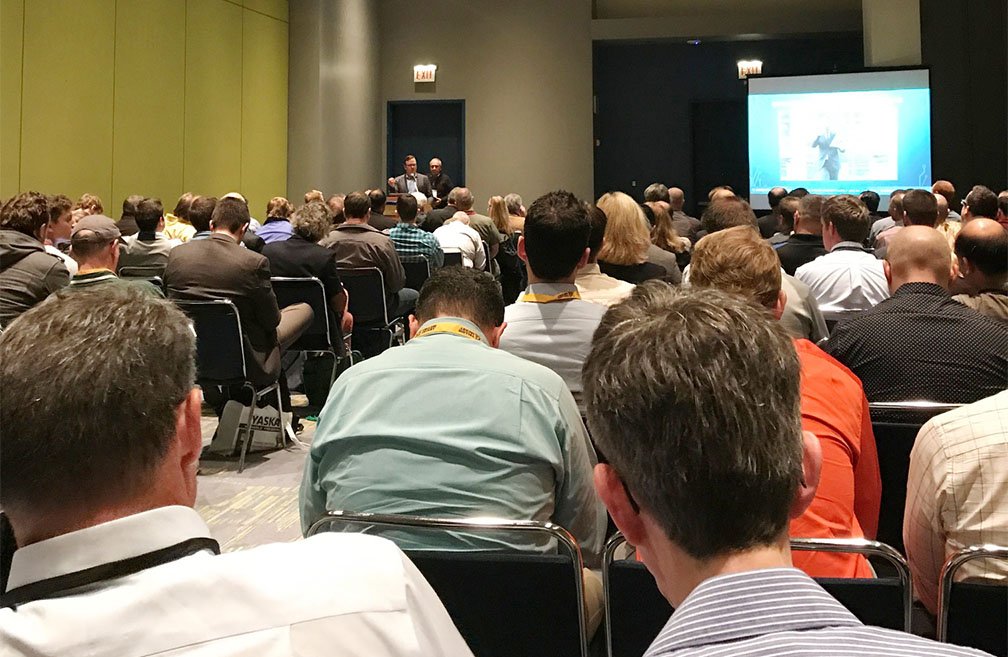 HAWAinc's tweet image. You are likely already aware of the benefits of #BuildingAutomationSystems when it comes to operating costs, energy consumption &amp;amp; improved utility life cycles, but what effect does it have on the productivity of a building’s occupants? Via @ContractorMag: ow.ly/HEvM30iuseC