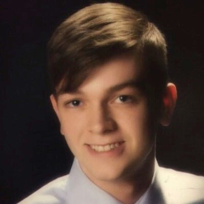 UDStudentAdv's tweet image. HAPPY FRIDAY!

today, meet our Web Designer, Andrew Case.

Andrew is a sophomore Computer Science major from Florence, KY. You can usually find Andrew either at the gym, in the library, or taking a nap!

Keep an eye out for an AWESOME website coming your way very soon☘️☘️☘️