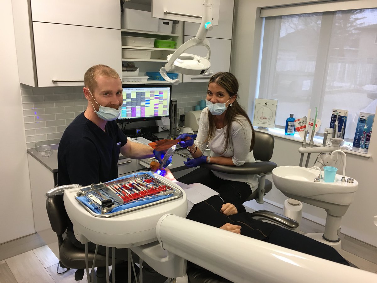 fbabatsikos's tweet photo. Running a business entails wearing many hats throughout the course of the day while making sure the job gets ✅ well The only way to do great work is to ❤️ what you do. If you haven’t found it yet, keep looking. Don’t settle #lovemybusiness #dentistry #topchoiceawards #passion https://t.co/zr1Xom9uRF