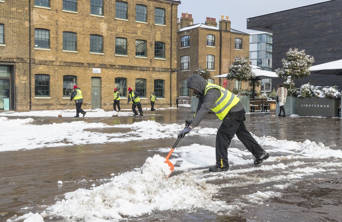 It's been a busy week for our estate management teams! #KingsCross #KeepingLondonMoving Image © John Sturrock