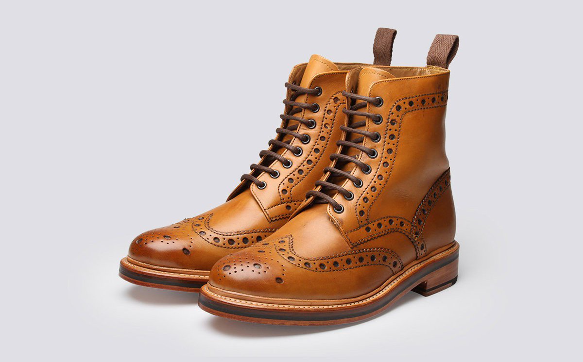 BestLeather's tweet photo. Grenson 'Fred' Boots. British style at its best. Cool as heck! #grensonboots #madeinbritain #leatherboots #goodyearwelted #bestleathergoods https://t.co/TVTK7uos56 https://t.co/kdcybYCYyC