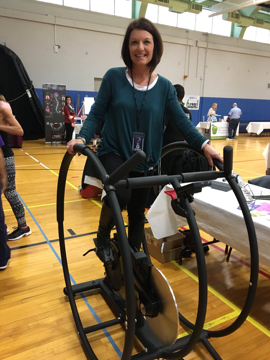 DianeDboff's tweet photo. Enjoying all of the vendors and activities at the DASD Wellness Fair @dasd_sm @DASD_Schools #DASDpride https://t.co/F7sEU6dJvn