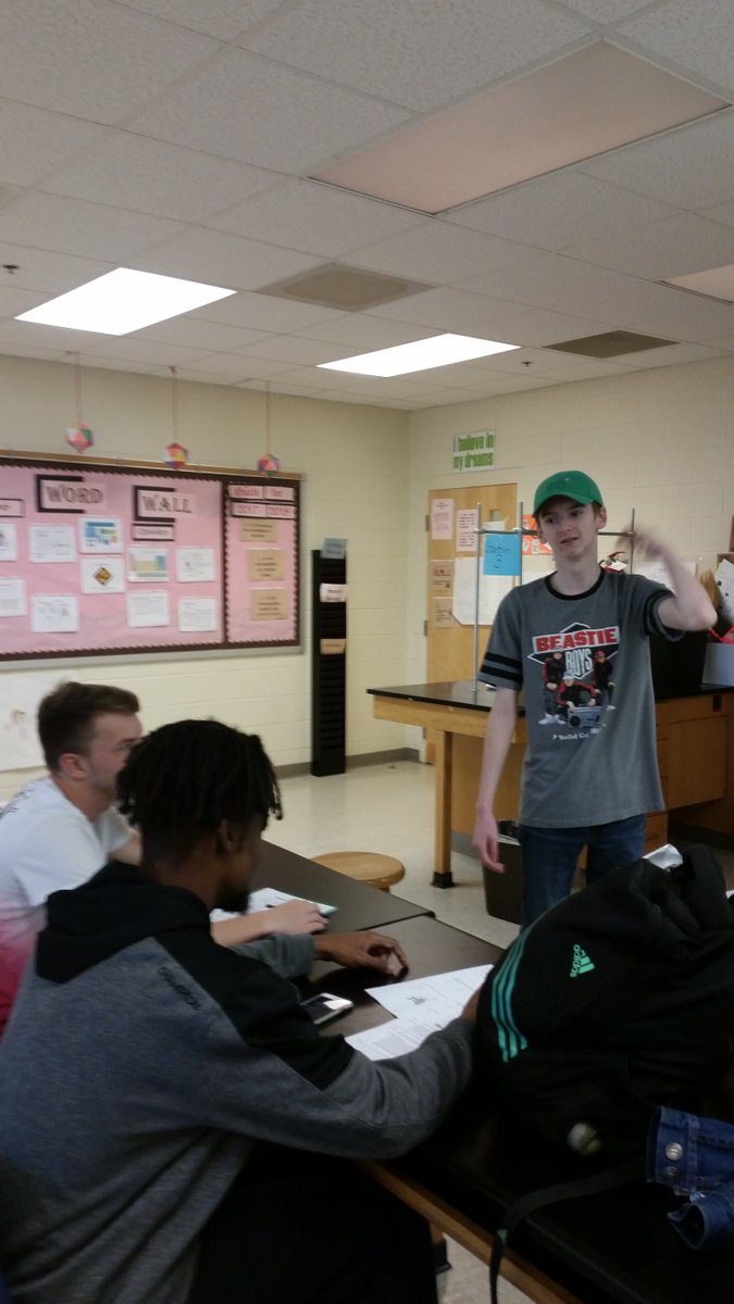 JcabildoL's tweet photo. Muscle fatigue  lab, it's more fun in DE Biology.  Who is the toughest among them all? And the winner  is....#Science is life@BHSBULLDOGSBCPS https://t.co/ASr6r7728H