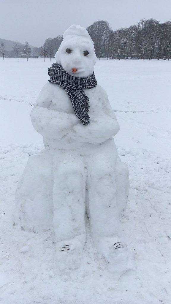 fryantweets's tweet photo. Working hard out of office today with @feeown & @605hea New friend Mr.Nesbitt III #snowman #stormemma #snowcreation https://t.co/n6rfBhwZLt