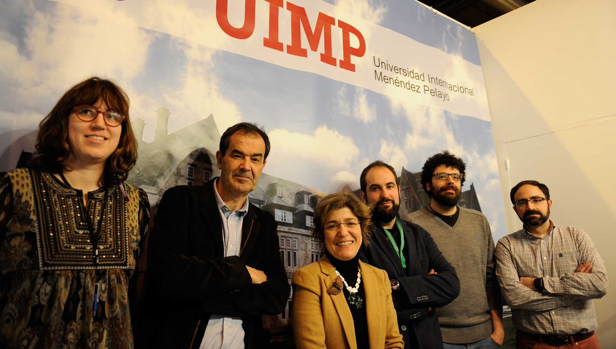 UIMP's tweet photo. Presentación de los másteres de #Física de Partículas y del Cosmos, y de #DataScience en #ForoDePostgrado2018 a cargo de Patricio Vielva, Pablo Martínez  y Lara Lloret. Nos ha acompañado el vicepresidente de Investigación del @CSIC Jesús Marco de Lucas. #PosgradoUIMP #Postgrado https://t.co/YaY3mGOEcK