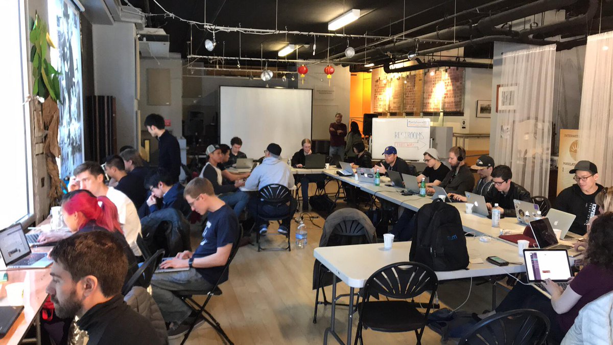 vqlabs's tweet photo. We're coding in beautiful San Francisco, the City by the Bay. #vqlabs #globaloffice #startuplife https://t.co/XQ6Y5YuX9y