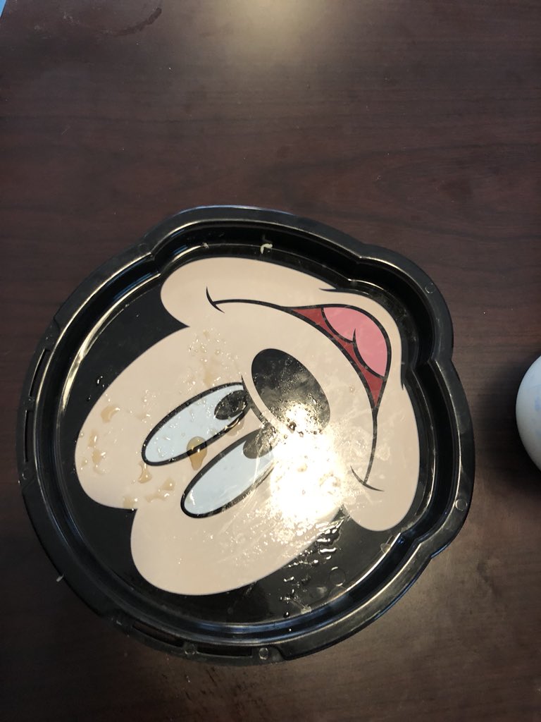 HavenFieldsSr's tweet photo. When your son has a serious appetite and gets excited for the next meal. 😂😂 #HCFJr https://t.co/Pg8md9CmSg