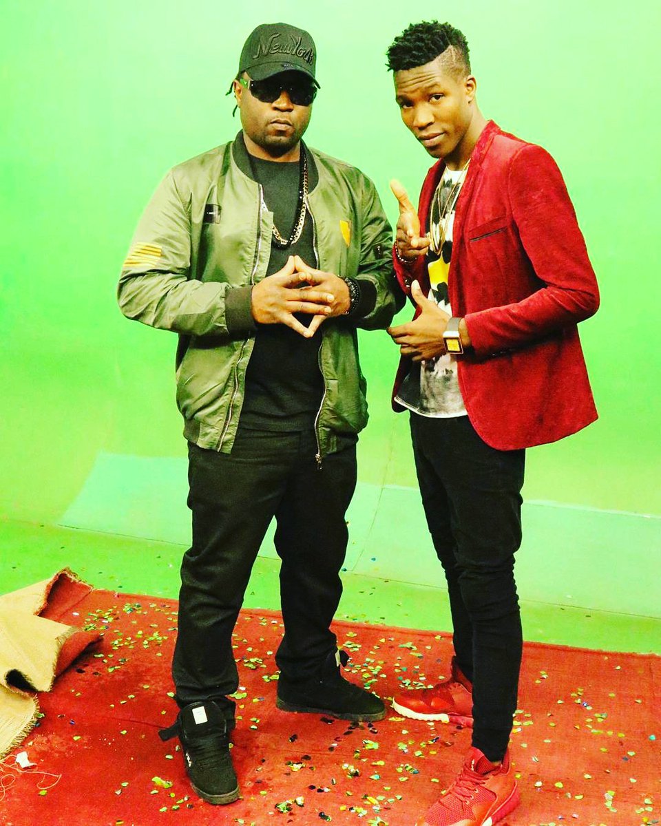 BadassDjOsborn's tweet photo. #FADA_PEST  X  #DA_AGENT
@FadaPest x @daagentofficial
#FadaPestMusic x #SavaamMusic
#BubbleAudioByFadaPestNowOut!!
#OnlyOneVideoByFadaPestAlreadyOut!!
#KyumaAudioStillTrending.....🌍
#DEEJAY_OSBORN🎧 #OSBORN_PROMOTIONS🔝
More Music Audios and Videos Still Coming This Year #2018. https://t.co/R8WkBFqP9b