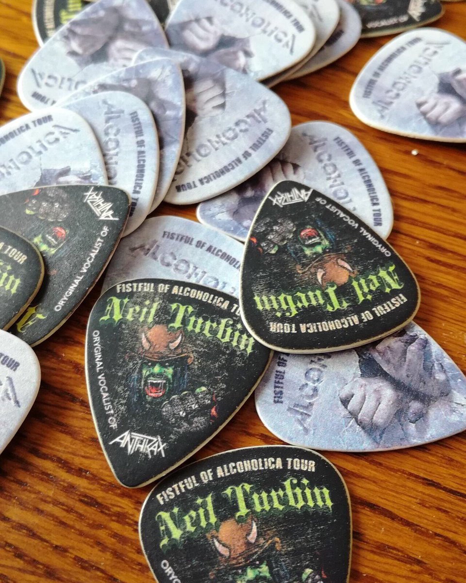 deathriders's tweet photo. #neilturbin #alcoholica #deathrevival #ckwiatrak #zabrze #poland #firstnightoftour #metallica #anthrax #fistfulofalcoholicapolandtoir2018 https://t.co/mbFrUGPHUW