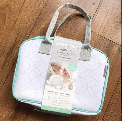 BreastestNews's tweet photo. Review: Baby & Me Wash Bag from Cuddledry https://t.co/NhwGK9mcWn @cuddledry #review #cuddledry #washbag #babyandme #toiletrybag #travels #travellingwithkids #travelblogger #cuddledryreview https://t.co/ngxcJRTBCs