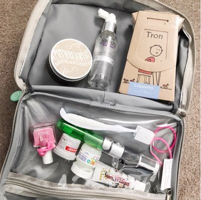 BreastestNews's tweet photo. Review: Baby & Me Wash Bag from Cuddledry https://t.co/NhwGK9mcWn @cuddledry #review #cuddledry #washbag #babyandme #toiletrybag #travels #travellingwithkids #travelblogger #cuddledryreview https://t.co/ngxcJRTBCs