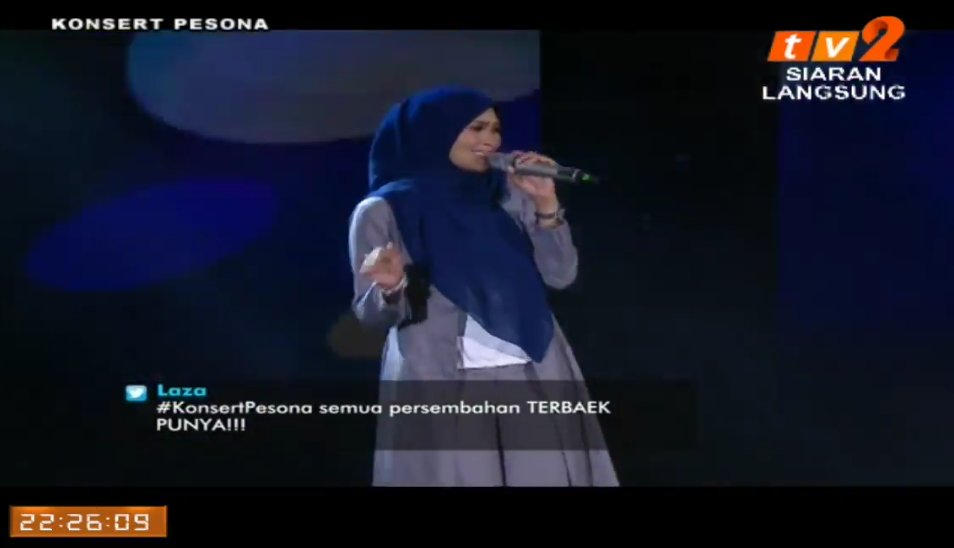 tv2_rtm's tweet photo. @sitinordiana84 #PalingComel
#konsertpesona TV2 | #FBLive https://t.co/fWFrS5RC4M | #myklik | #RTMMobile https://t.co/Ft159jMNi4