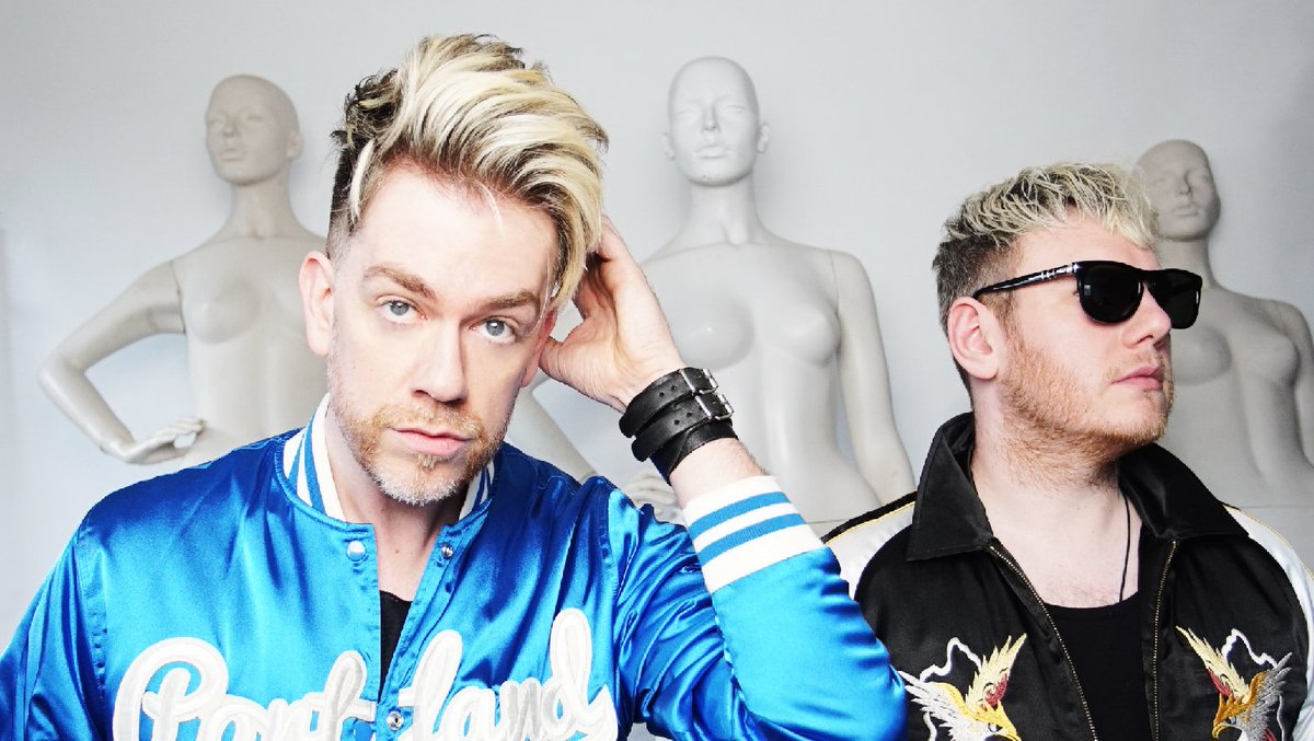 We're inside the <a href="/AmazingChart/">Amazing Chart Show</a> Top 30! Here's who's in:

30 <a href="/rollingbcf/">Rolling Blackouts C.F</a> 29 <a href="/Piskie_Sits/">Piskie Sits</a> 28 <a href="/MiddleKidsMusic/">Middle Kids</a> 27 <a href="/hindsband/">hind𝓼 ☻</a> 26 <a href="/Bad_Mannequins/">Bad Mannequins</a>

amazingradio.com/chartshow