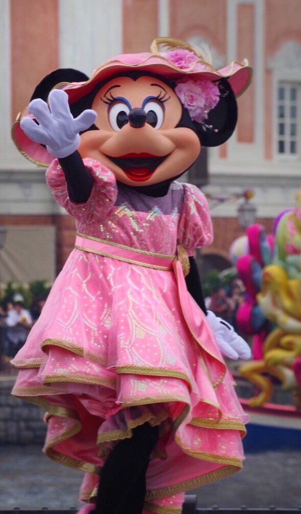 rrron_810's tweet photo. #ミニーちゃんの日

やっぱ初年度のナブルとテーブル衣装は私的に最強だった https://t.co/U4vsCU3CGp