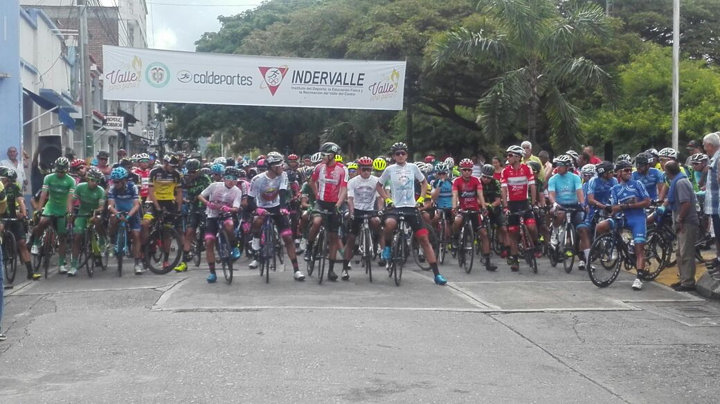 Valle_Deportivo's tweet photo. Se viene la cuarta etapa de la #VueltaAlValle que hoy tendrá acción entre el municipio de Buga y Roldanillo con un total de 130 kilómetros. @TelepacificoTV @fedeciclismocol @Coldeportes @ClaraLuzRoldan @Indervalle @MATANGADEPORTES https://t.co/vLIM9U1wZe