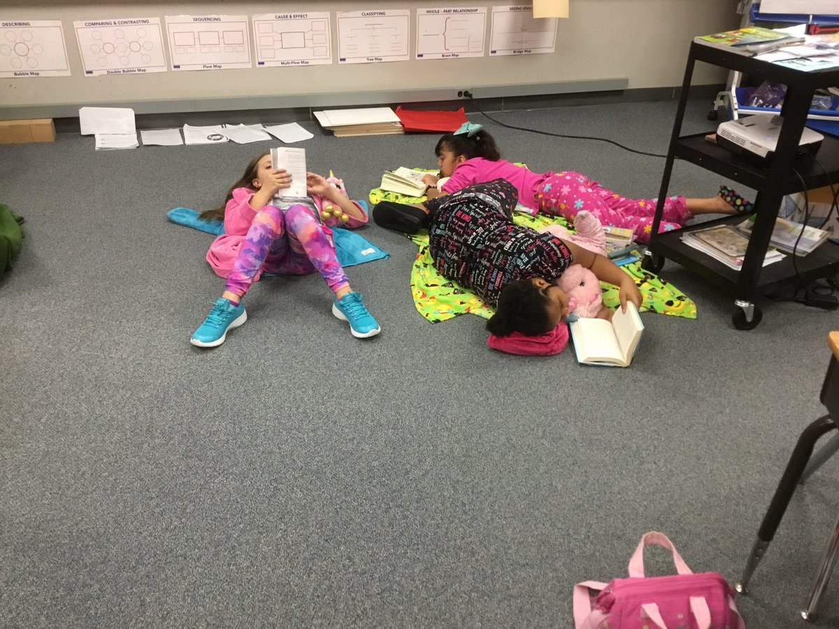 boonelementary's tweet photo. D.E.A.R. Time has officially started! #pjsandbooks #readersRleaders #readingisFUNdamental https://t.co/CTPRVt2Tvi