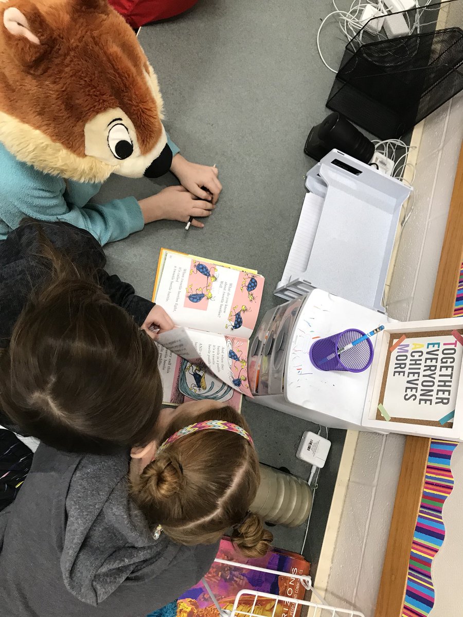 MrsBrown3rd's tweet photo. #ReadAcrossAmerica2018 https://t.co/cfzkGdFmKF