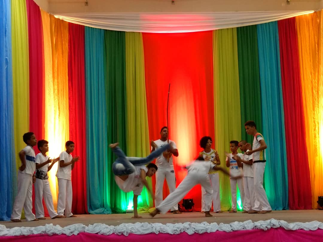 AfonsoFlorence's tweet photo. Agora no lançamento do projeto #CultAs - Cultura Ativa no Sisal. Uma realização da #APAEB, em parceria com o Governo da Bahia. https://t.co/KTKUlDfzuJ