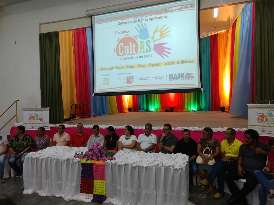 AfonsoFlorence's tweet photo. Agora no lançamento do projeto #CultAs - Cultura Ativa no Sisal. Uma realização da #APAEB, em parceria com o Governo da Bahia. https://t.co/KTKUlDfzuJ