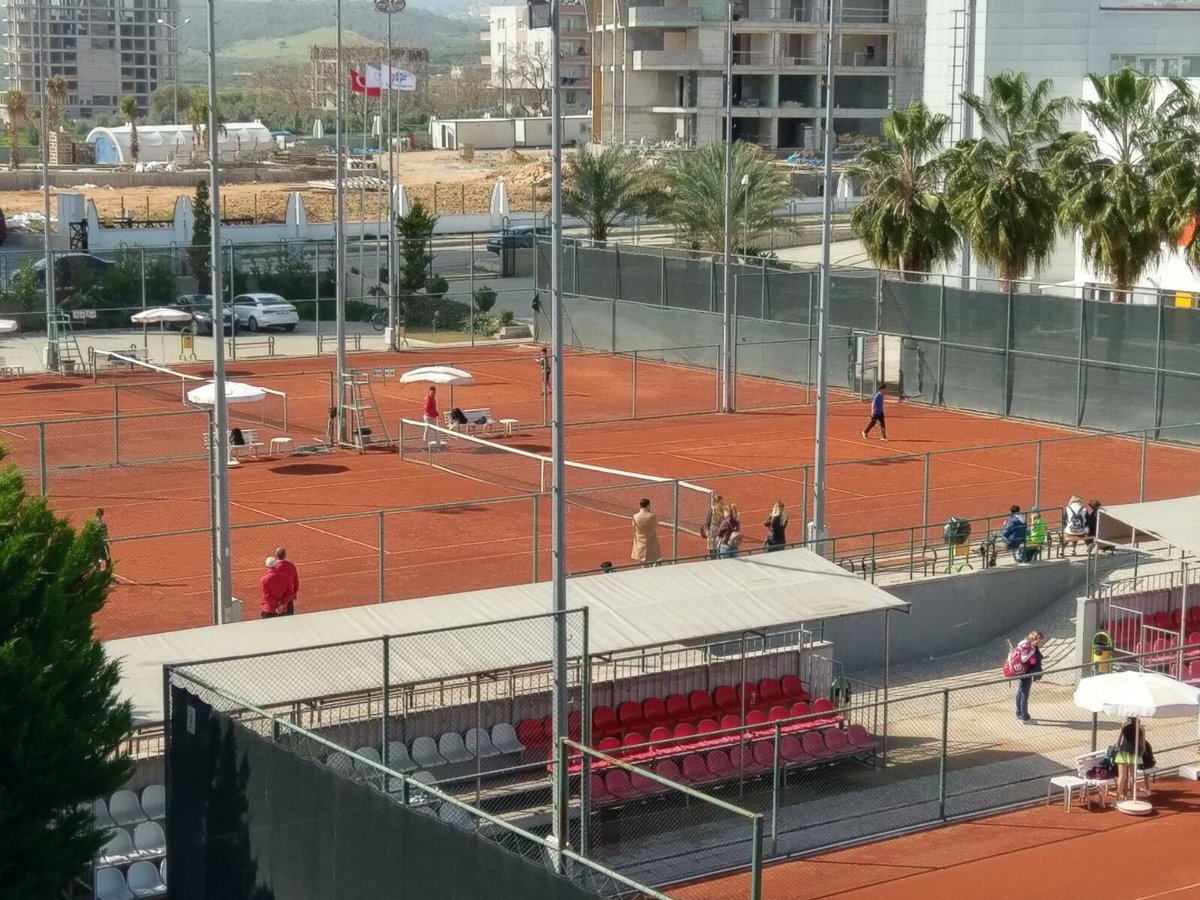 GSB_Mersin's tweet photo. 2-4 Mart 2018 tarihleri arasında 78 sporcunun katılımıyla Mersin Tenis Kompleksinde düzenlenen “12 Yaş Hafta sonu Tenis Turnuvası” başladı @OA_Bak @farukozcelikgsb @mehbaykan @sagunes40 https://t.co/eJKCRjph2S