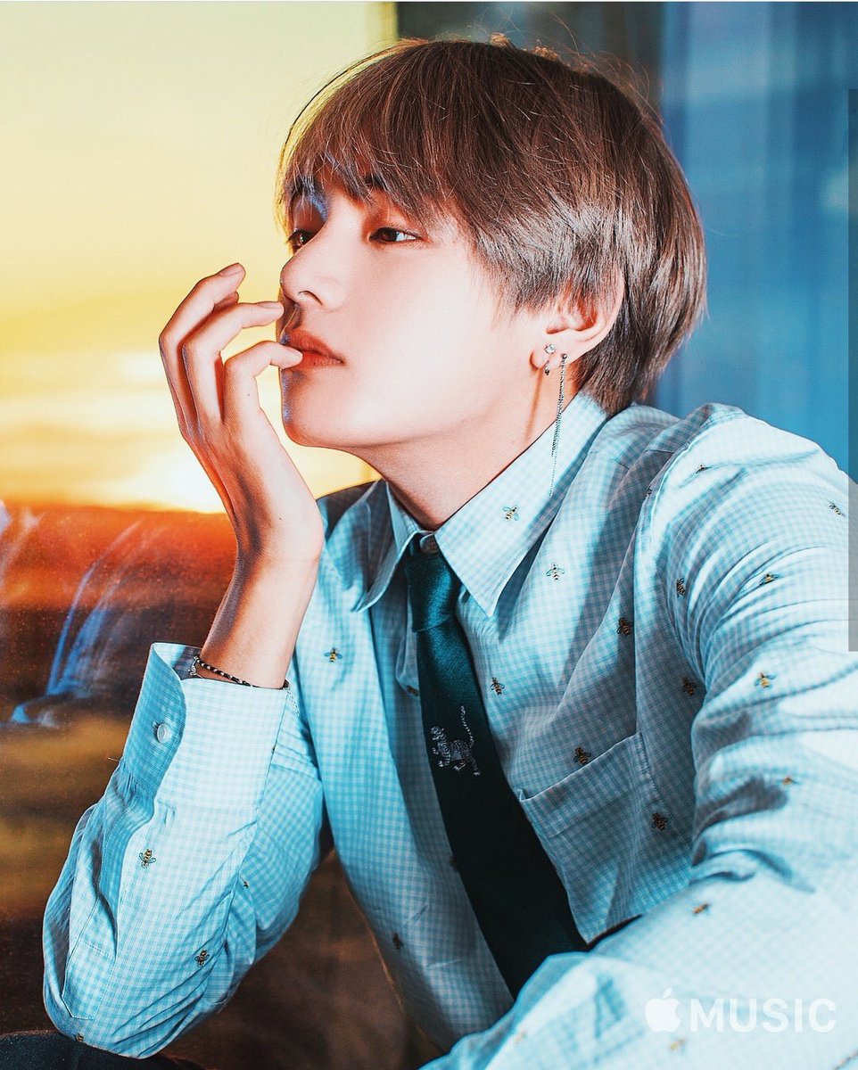 BTS_IMAGINES_'s tweet photo. ✨He has been staring for a while now and when sun sets he skirts in and kisses you gently “The sun sets on the horizon but I’m set on you”✨ https://t.co/d3sthw7ZPF