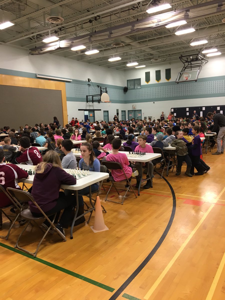 mme_smyth's tweet photo. So much fun at the @WellingtonCath chess tournament yesterday! Way to go #Ravens! #chess #proudcoach #smartkids @rockwoodheart https://t.co/dn4nRKUvQP