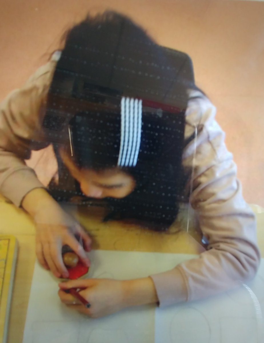 BravestBears115's tweet photo. Students practiced labelling geometric shapes while building math &amp; literacy skills! #makinglearningfun #nmns115 🔶🔵🔺❓📝🌟 https://t.co/FOTrNM0Rga
