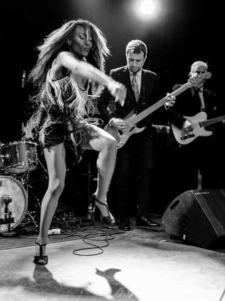 soul_bag_mag's tweet photo. Live report @The_Excitements + @HWAffirmations à Brie-Comte-Robert (77) https://t.co/YzMWiB9E8w
Photos prises à @paulblasalle © @rocknbluesnbike
#ThisIsSoul #Soul https://t.co/iqimZP7271