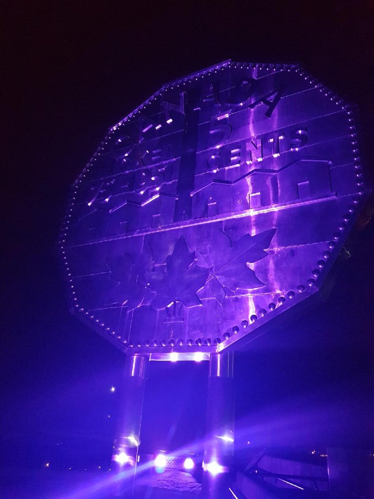 ScienceNorth's tweet image. Last night the Big Nickel was lit up purple to kick off National Engineering Month! Remember to check out the new exhibition Engineering Earth at Dynamic Earth starting tomorrow! 🛠️ #NEM2018