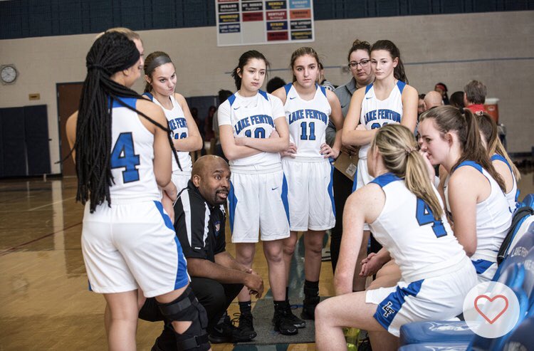 Megan49Lynch's tweet photo. Come out and support the girls basketball team tonight @ Powers, starts at 7. I expect you all to be there!!!! #beatgoodrich 🏀👍🏼 https://t.co/jHBY9NQc8b