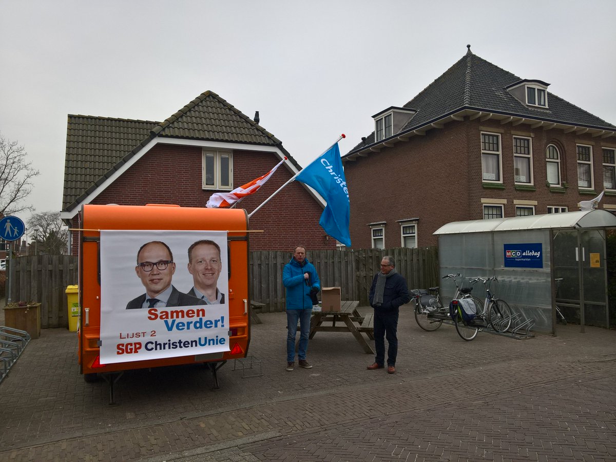 sgp_cu_goes's tweet photo. Op campagne in Wolphaartsdijk #GR2018 met @vdreest @JurianvanderRee @mauritsborn #Koudhe https://t.co/fOzpfyKoEw