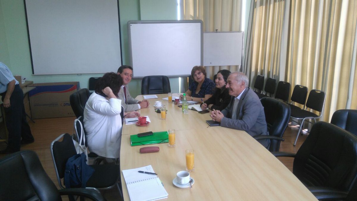 PromocionMSalud's tweet photo. Evaluación Piloto territorial rediseño acciones de salud con #Equidad #dss #SeTP  #SanFelipe @ministeriosalud @SaludSsrv @ssaconcagua https://t.co/Uw8ohLlrF5