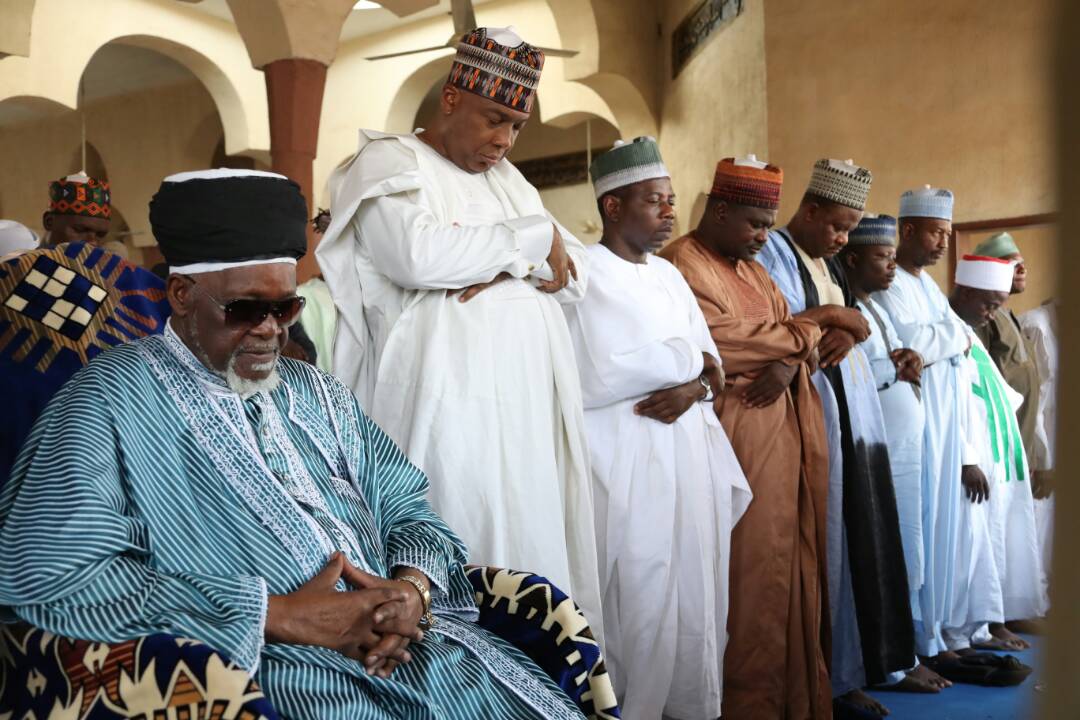 bukolasaraki's tweet photo. Juma'at prayer earlier today at Lafiagi Central Mosque, Kwara. 

May the Almighty Allah (SWT) accept our prayers. https://t.co/c9p3BdJ3lO