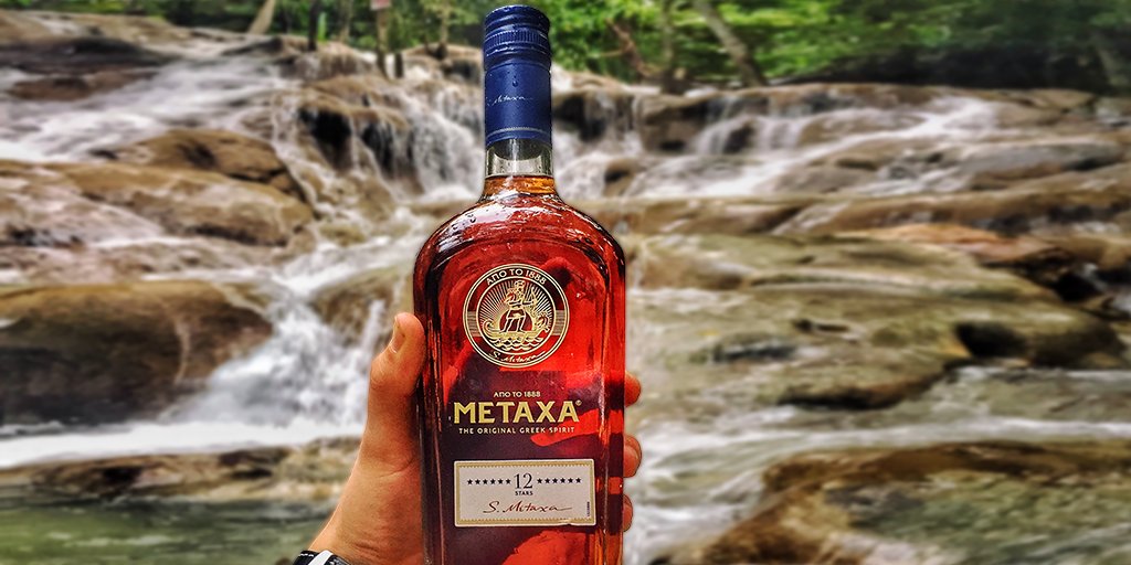 Life is in the outdoors. Get out there and see more. #dontdrinkexplore #METAXA12Stars