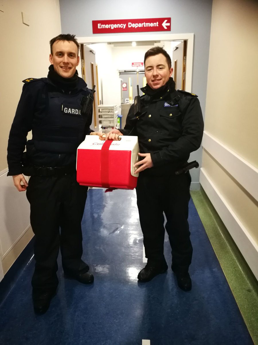 gardainfo's tweet image. Garda Maher and Donavan assist in transporting blood &amp;amp; medical personnel btw Vincent's &amp;amp; Michael's hospitals