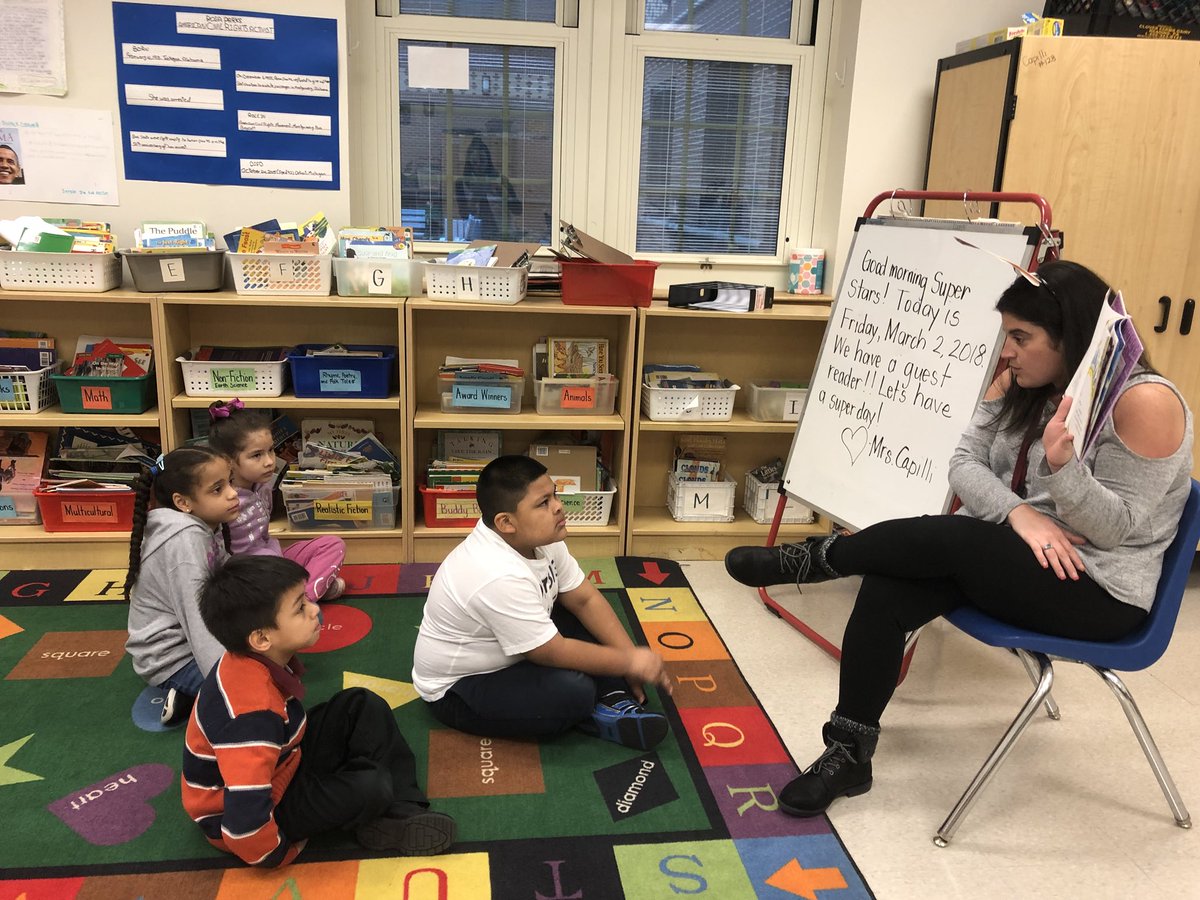 MrsCapilli's tweet photo. Thank you Mrs.Rodriguez for coming to read to us!! #readacrossamerica #drseuss @DrJGriecoSchool https://t.co/ahJlAhkw2a