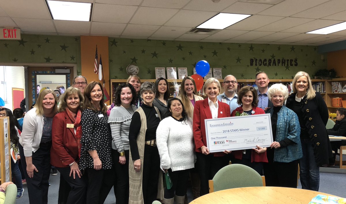 RichardsonISD's tweet photo. Congratulations Judy Boone, Wallace ES, you are the next winner #starsprizepatrol #risdfridayfeature https://t.co/RH3WXh9G2z