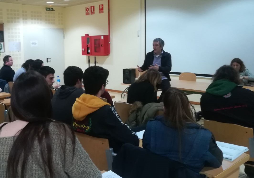 sgaeactualidad's tweet photo. Sigue en #Galicia el programa #FormandoCreadores, del Consejo Territorial de la #SGAE, la @conscultura y @fundacionsgae. Su objetivo: Facilitar herramientas para el desarrollo artístico y abordar dimensiones estratégicas para el desarrollo de una carrera profesional responsable. https://t.co/hm65OYueL9