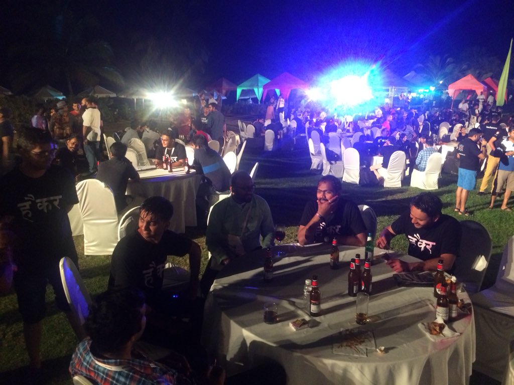 zuh4n's tweet image. Awesome party from @nullcon where you can meet great people! Special thanks to @Hacker0x01 for drinks :) #party #beachdrinks #hackerparty #TogetherWeHitHarder #nullcon