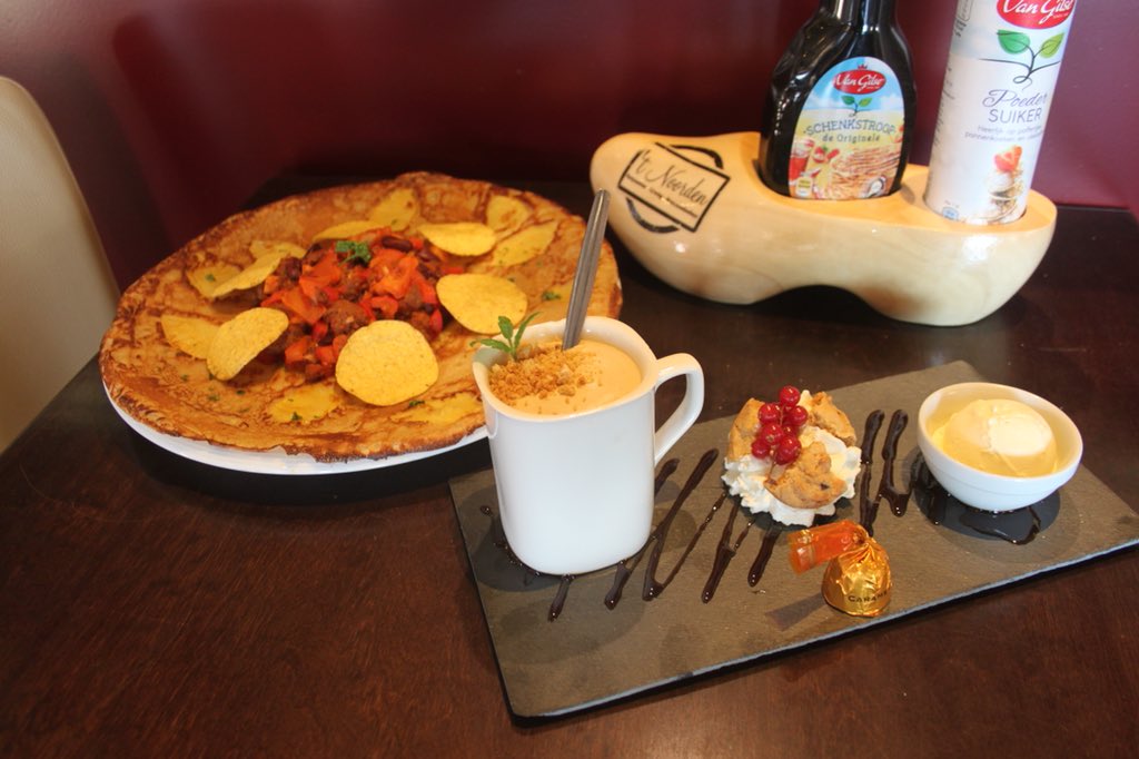 tnoorden's tweet photo. De nieuwste maand specialiteiten in MAART! Pannenkoek van de maand: Pannenkoek met ananas, chili con carne en tortilla chips

Toetje van de maand: Koffie bavarois met vanille ijs en bonbon 🍪☕️🍨

En ook drie nieuwe speciale (non-alcoholische) koffies ☕️ En Borghman Bier! 🍻 https://t.co/1wIrHXzaxA