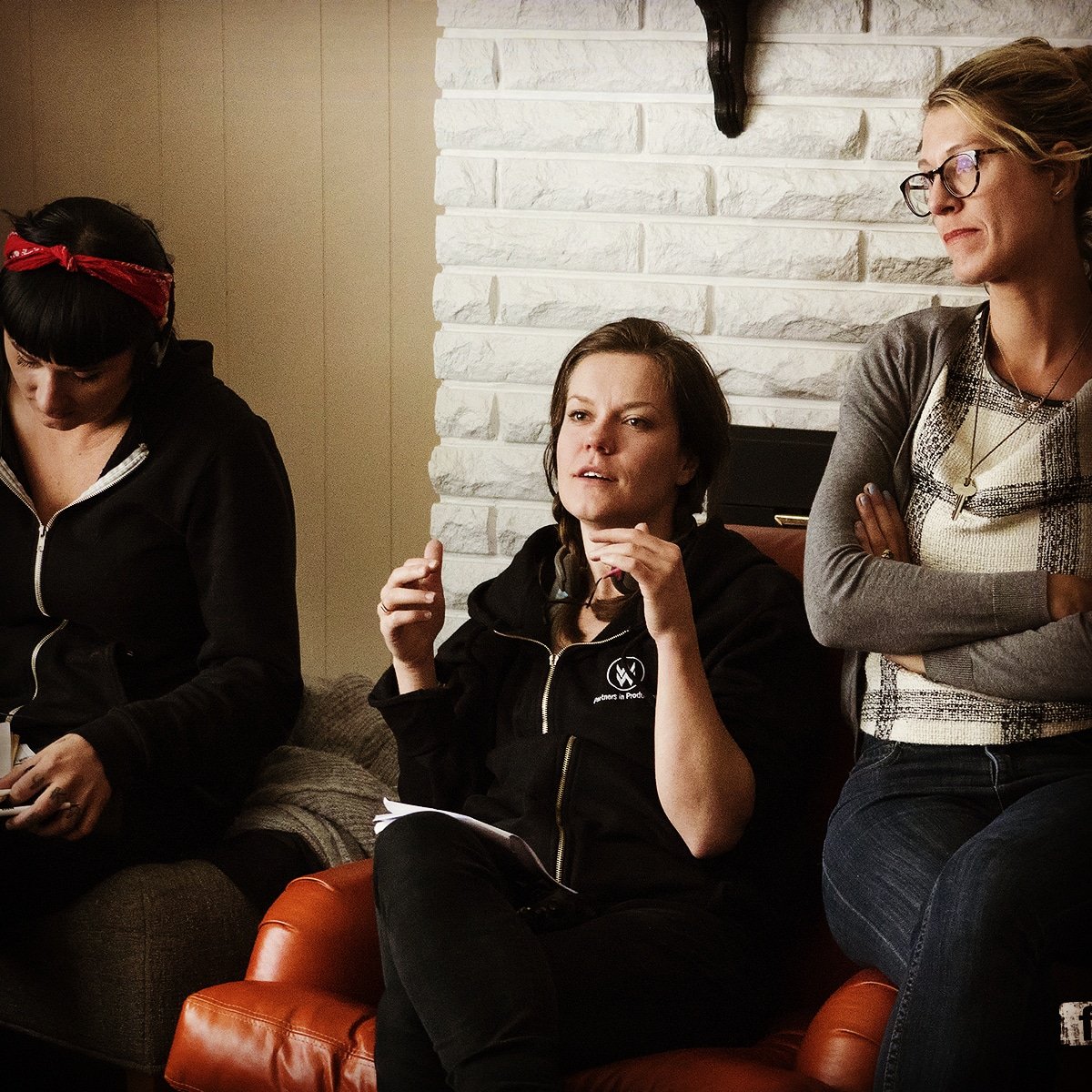 bnordstewart's tweet image. Boss ladies on the set of @ynrtheseries !

Watch at ynrtheseries.com

#femalefilmmakerfriday #femaledirector #womenincomedy #shestheboss #webseries @storyhive @creativebcs