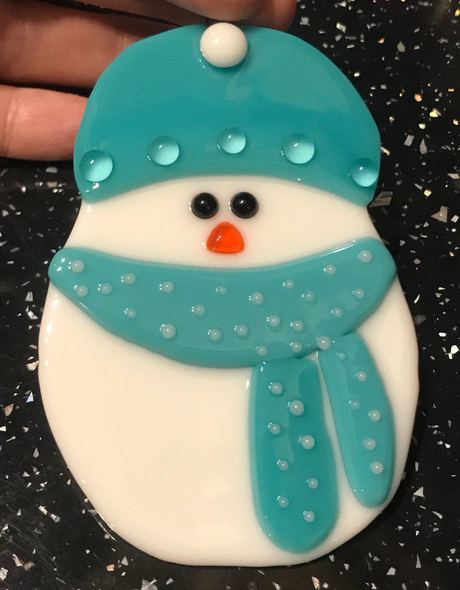 GoneFusedGlass's tweet photo. #FusedGlass art perfect for a #SnowDay! https://t.co/DC1HB3R0m5