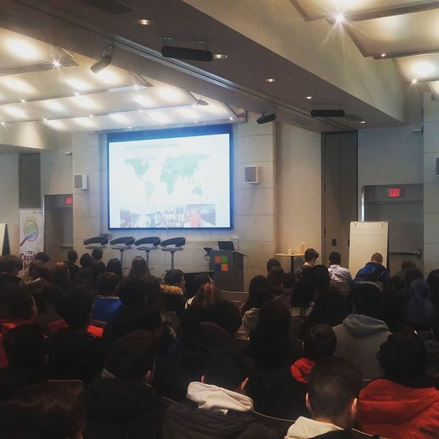 ICS2O students being welcomed to #Microsoft for the day by Kevin Peesker President of @microsoftcanada #msftdigitalskills <a href="/microsoftedu/">Microsoft Education</a> #hcdsb #ics2o #aquinas ift.tt/2FKogAI