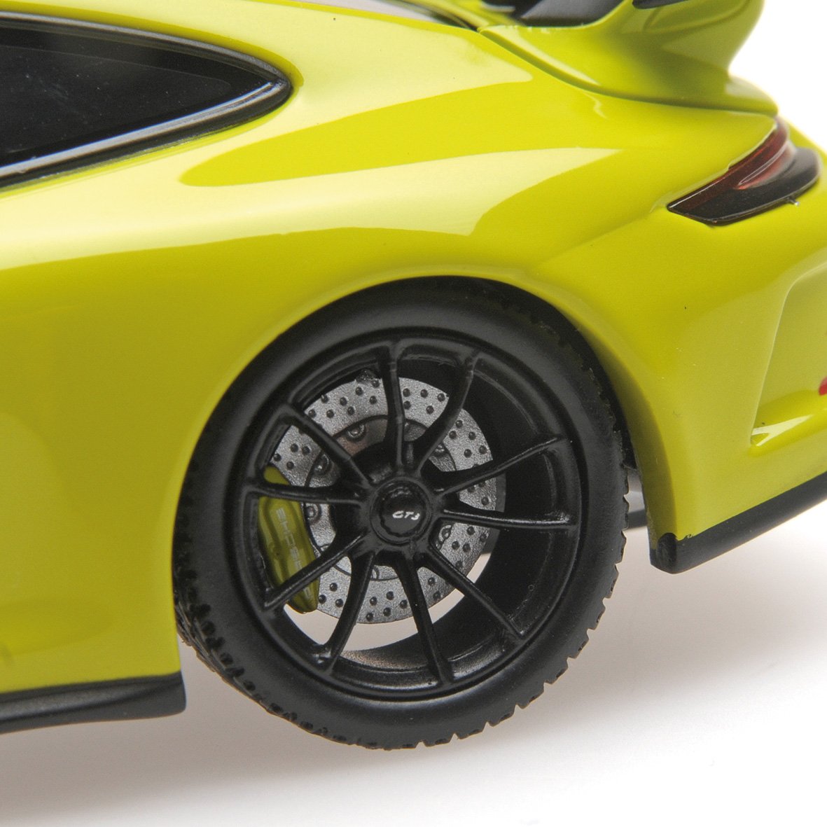 MinichampsReal's tweet photo. #Specialmodel #EXCLUSIVE #porsche911 #GT3 2017 green only 100 pieces #worldwide click here https://t.co/KTsvPCAkLy
#minichamps #minichampsfan #minichampsmodel #minichampsmodels #minichampsmuseum #Aachen #dream #minichampsreal #minichampsofficial https://t.co/GLk673XPCu
